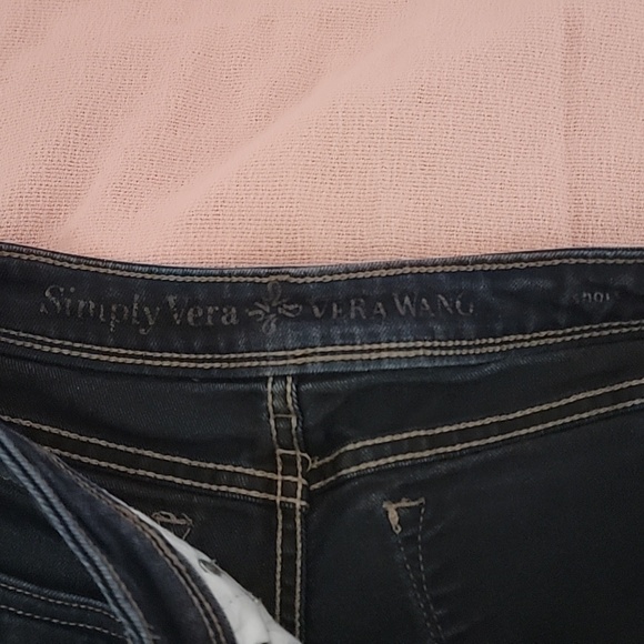 Simply vera vera Wang shorts - Picture 3 of 3